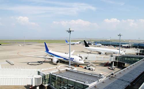 ワンランク上のクレジットカードでマイレージを貯める